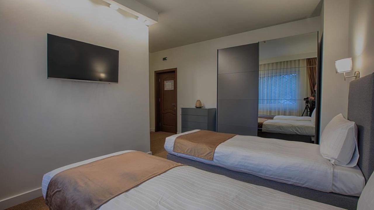 Mer Guest House B&B Брашов Экстерьер фото