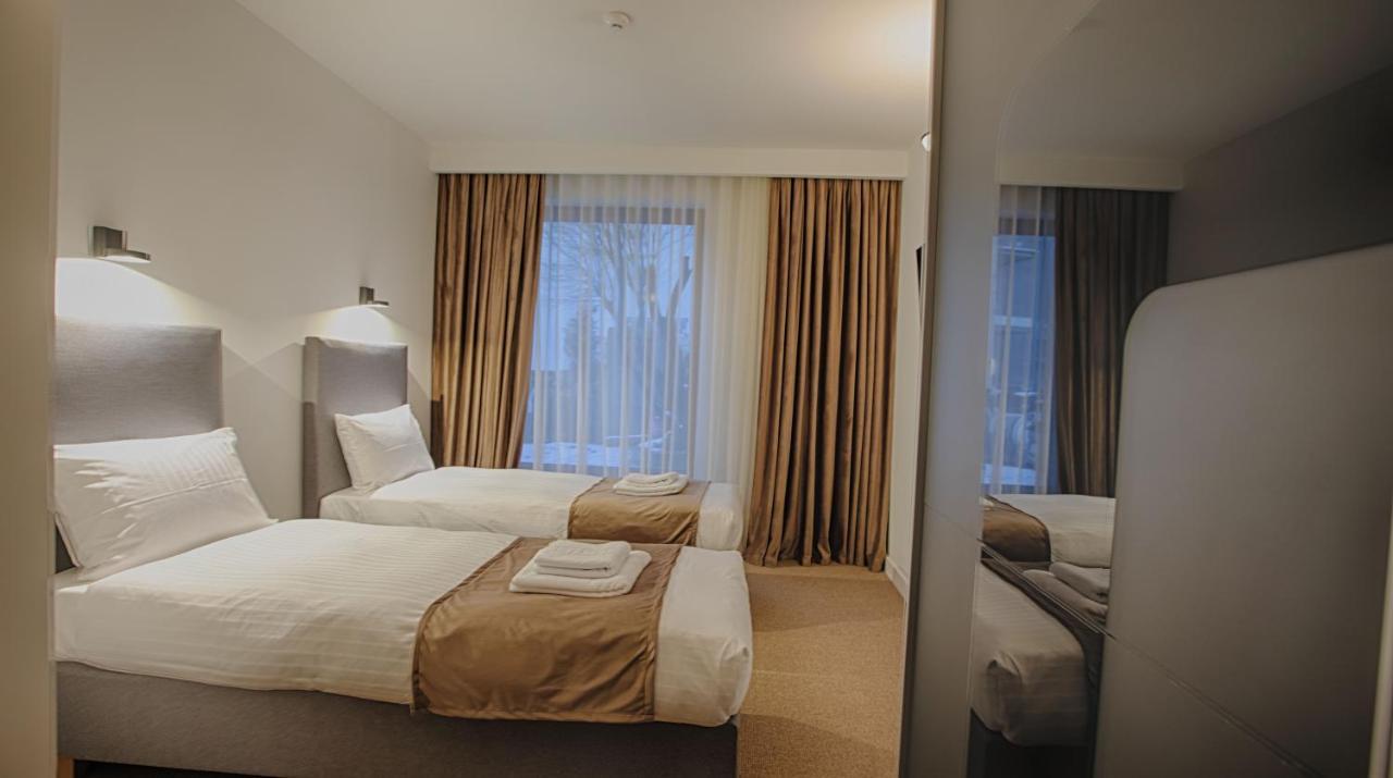 Mer Guest House B&B Брашов Экстерьер фото